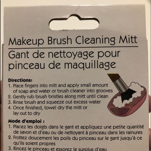 5/$13 Make Up cleaning mitt New! Pink make up cleaning mitt - Picture 2 of 3